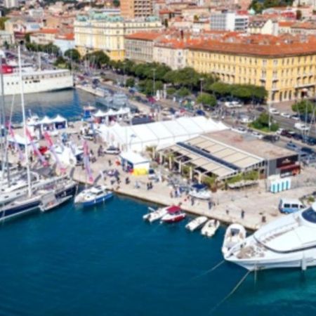 Rijeka Apartment With Free Parking And Large Balcony Exteriör bild