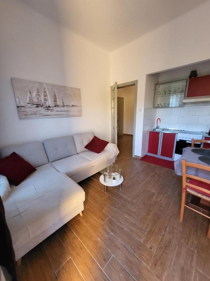 Rijeka Apartment With Free Parking And Large Balcony Exteriör bild