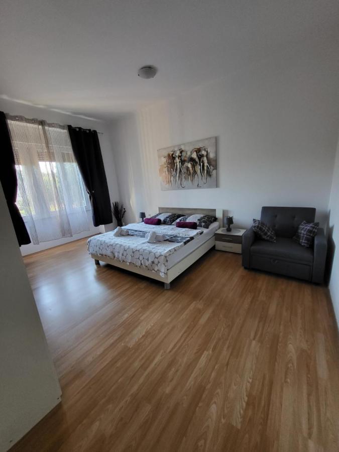 Rijeka Apartment With Free Parking And Large Balcony Exteriör bild