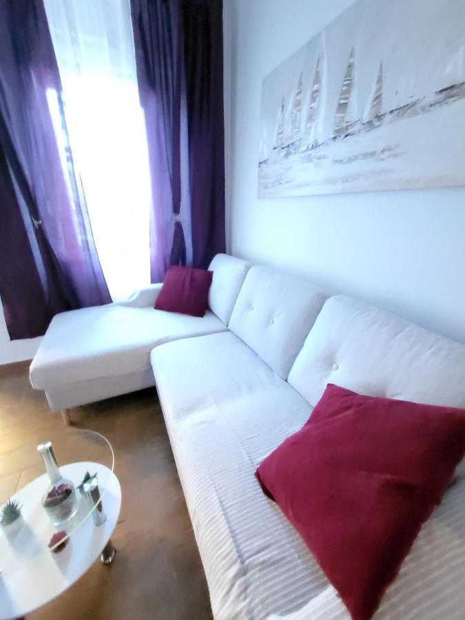 Rijeka Apartment With Free Parking And Large Balcony Exteriör bild